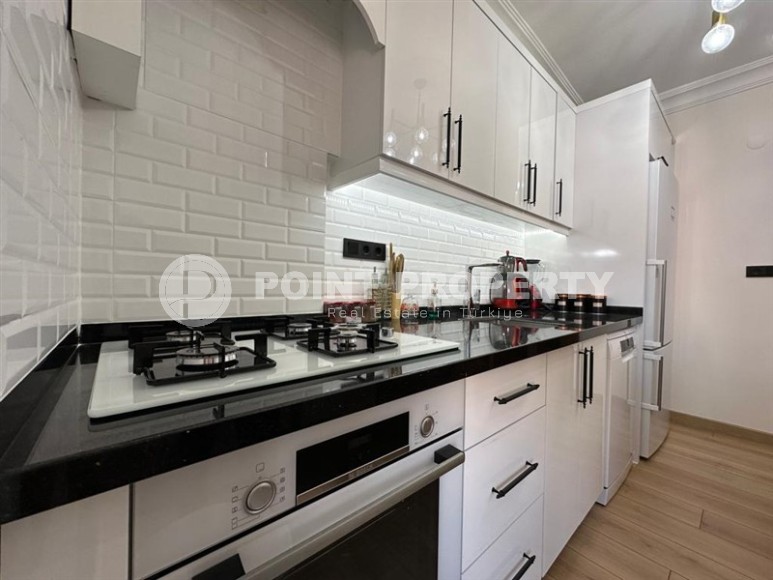 Светлая уютная квартира с двумя спальными комнатами в 300 метрах от моря.-id-3596-фото-3