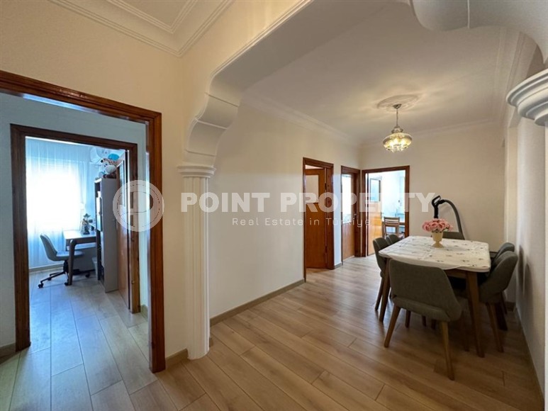 Светлая уютная квартира с двумя спальными комнатами в 300 метрах от моря.-id-3596-фото-5