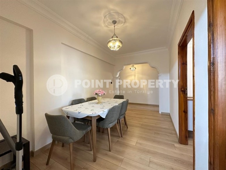 Светлая уютная квартира с двумя спальными комнатами в 300 метрах от моря.-id-3596-фото-7