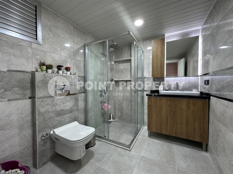 Светлая уютная квартира с двумя спальными комнатами в 300 метрах от моря.-id-3596-фото-11