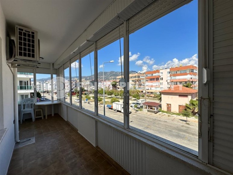 Светлая уютная квартира с двумя спальными комнатами в 300 метрах от моря.-id-3596-фото-12