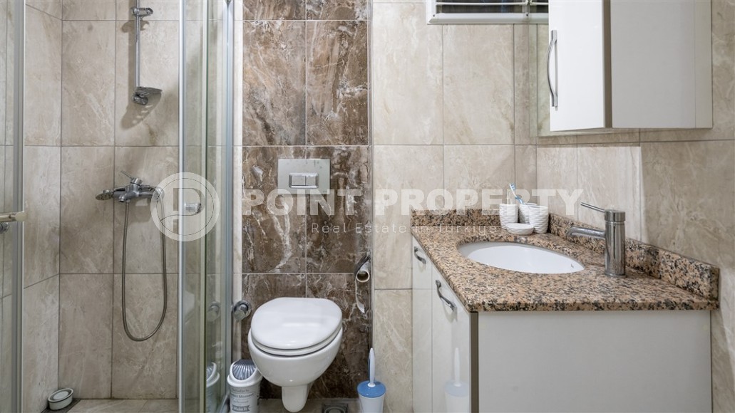 Благоустроенная просторная квартира, с хорошим ремонтом, новой мебелью и бытовой техникой, в 300 метрах от пляжа и набережной-id-5699-фото-7