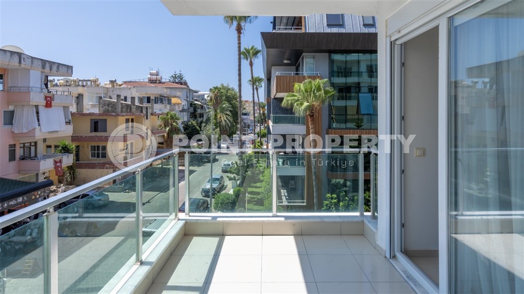 Благоустроенная просторная квартира, с хорошим ремонтом, новой мебелью и бытовой техникой, в 300 метрах от пляжа и набережной-id-5699-фото-9