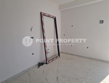 Apartments in a new residential complex at the final stage of construction, 1300 meters from the sea-id-5700-photo-4