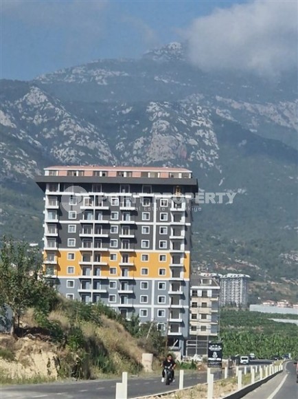 Apartments in a new residential complex at the final stage of construction, 1300 meters from the sea-id-5700-photo-11