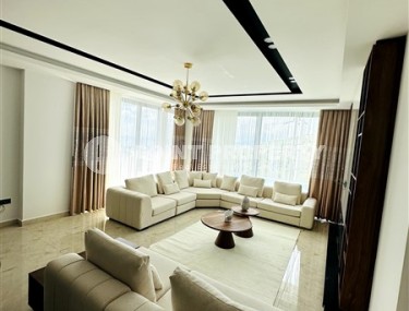 Роскошная двухэтажная вилла с видом на море в престижном районе Аланьи - Каргыджак-id-5711-фото-3