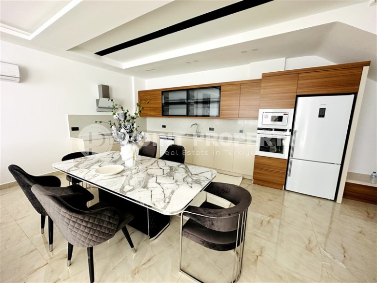 Роскошная двухэтажная вилла с видом на море в престижном районе Аланьи - Каргыджак-id-5711-фото-4