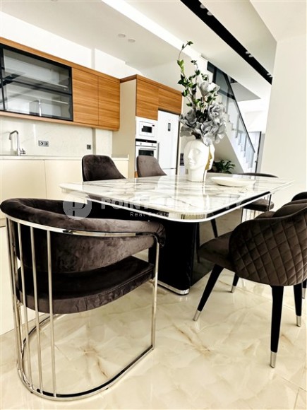 Роскошная двухэтажная вилла с видом на море в престижном районе Аланьи - Каргыджак-id-5711-фото-5