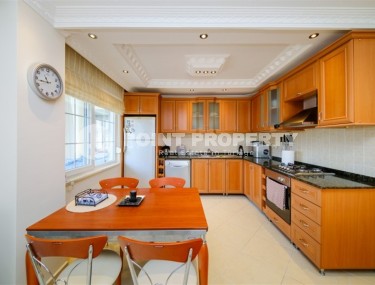 Комфортабельные апартаменты с новым ремонтом, современной мебелью и бытовой техникой, в километре от моря-id-5713-фото-3