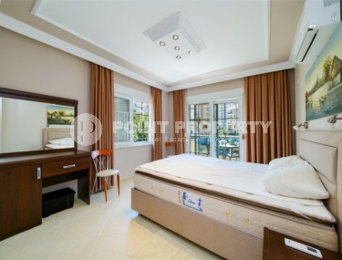 Комфортабельные апартаменты с новым ремонтом, современной мебелью и бытовой техникой, в километре от моря-id-5713-фото-4