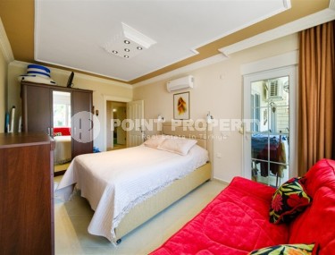 Комфортабельные апартаменты с новым ремонтом, современной мебелью и бытовой техникой, в километре от моря-id-5713-фото-5