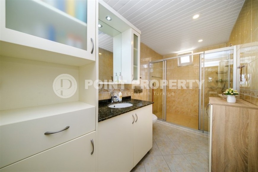 Комфортабельные апартаменты с новым ремонтом, современной мебелью и бытовой техникой, в километре от моря-id-5713-фото-7