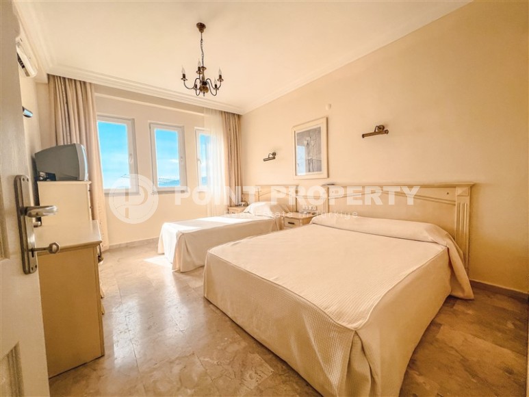 Уютная двухуровневая квартира с роскошным панорамным видом на море, в жилом комплексе 2008 года постройки-id-5714-фото-4