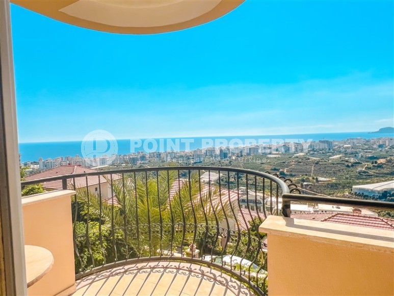 Уютная двухуровневая квартира с роскошным панорамным видом на море, в жилом комплексе 2008 года постройки-id-5714-фото-9