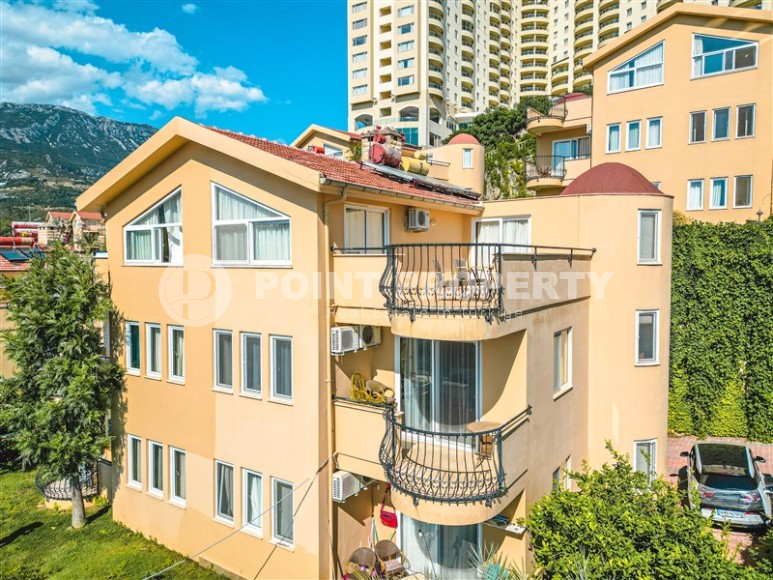 Уютная двухуровневая квартира с роскошным панорамным видом на море, в жилом комплексе 2008 года постройки-id-5714-фото-14