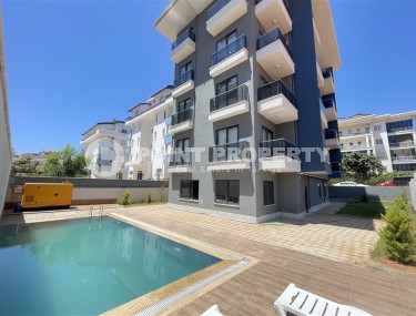 Новая квартира с чистовой отделкой в 1300 метрах от моря, в популярном районе Аланьи - Оба-id-5716-фото-1