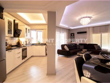 Panoramic two-level apartment with four bedrooms, in the very center of Mahmutlar-id-5718-photo-2