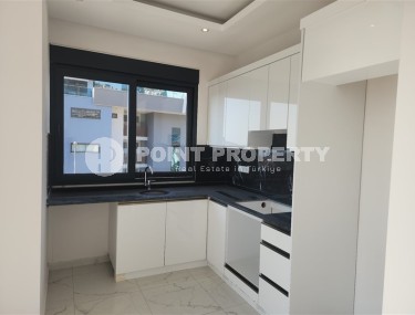 Апартаменты с качественной чистовой отделкой, на 2-м этаже в новом жилом комплексе, введенном в эксплуатацию в 2022 году-id-5726-фото-3