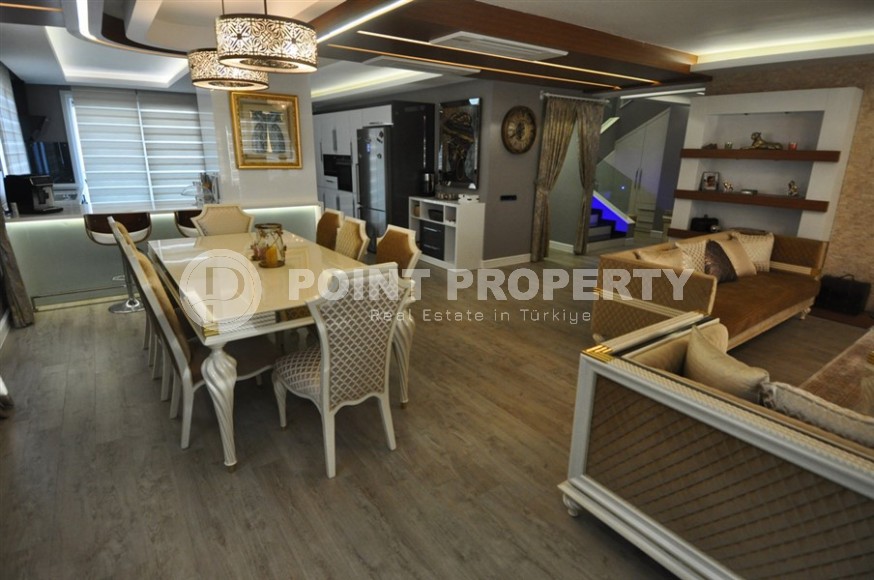 Комфортабельная двухуровневая квартира, с качественным ремонтом, стильной мебелью и современной бытовой техникой, в популярном районе Аланьи - Оба-id-5731-фото-5