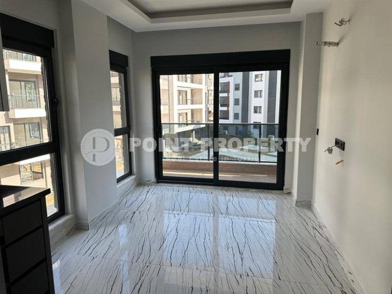 Новая квартира с чистовой отделкой, на 2-м этаже в небольшом жилом комплексе, введенном в эксплуатацию в 2022 году-id-5739-фото-3