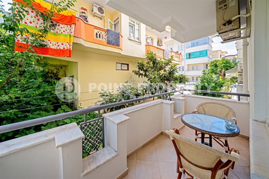 Cozy, bright apartment on the 1st floor in a building built in 2007, in the very center of Alanya-id-5743-photo-6