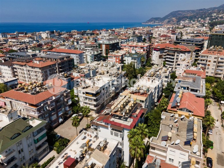 Cozy, bright apartment on the 1st floor in a building built in 2007, in the very center of Alanya-id-5743-photo-8
