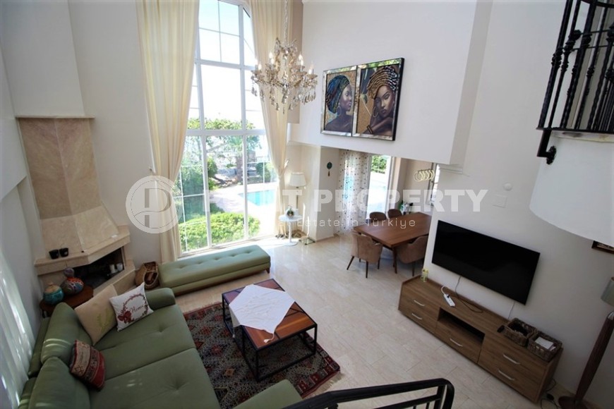 Comfortable panoramic villa overlooking the sea and the Alanya fortress, in the prestigious Tepe area-id-5747-photo-2