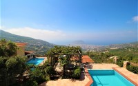 Comfortable panoramic villa overlooking the sea and the Alanya fortress, in the prestigious Tepe area-id-5747-photo-17