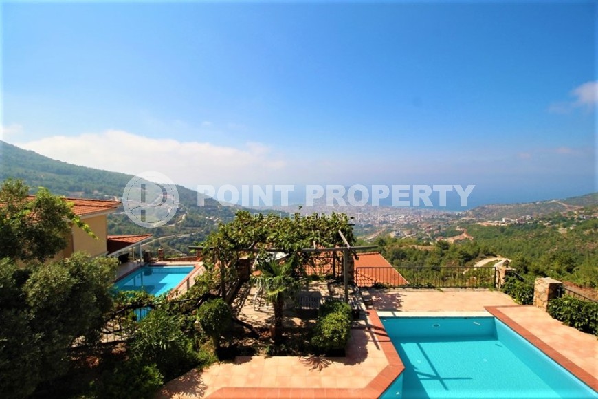 Comfortable panoramic villa overlooking the sea and the Alanya fortress, in the prestigious Tepe area-id-5747-photo-17