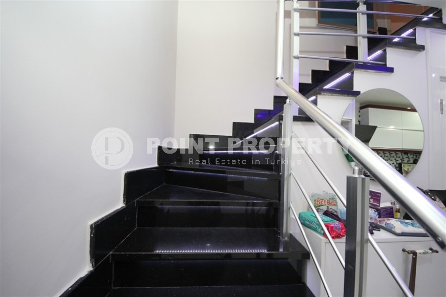 Большая двухуровневая квартира 3+1, на 5-м этаже с мансардой, в 300 метрах от моря-id-5752-фото-9