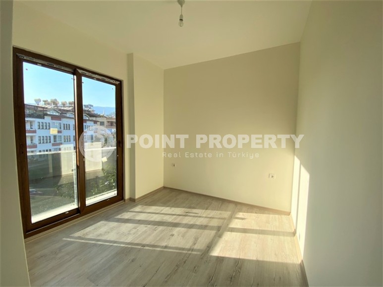 Новая квартира с чистовой отделкой в 150 метрах от моря, в самом центре Аланьи-id-5753-фото-5