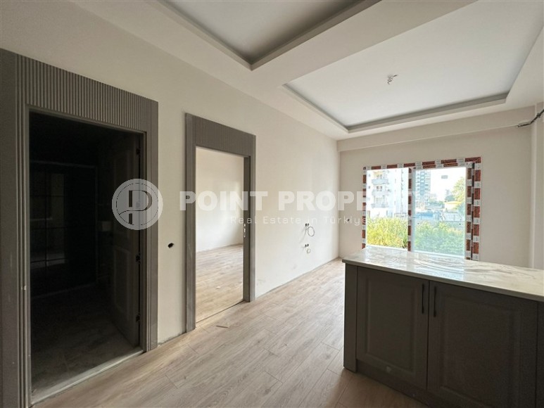 Современная квартира с качественной чистовой отделкой и приятным светлым интерьером, в 250 метрах от моря-id-5760-фото-5