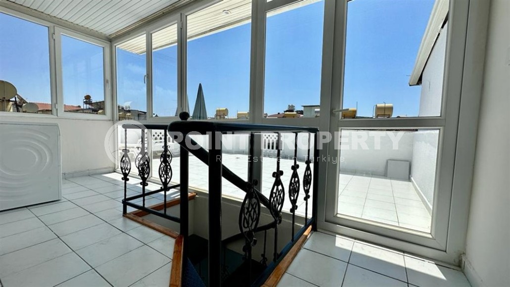 Просторная двухуровневая квартира на 4-м этаже с мансардой, в 300 метрах от роскошного песчаного пляжа и набережной-id-5761-фото-10