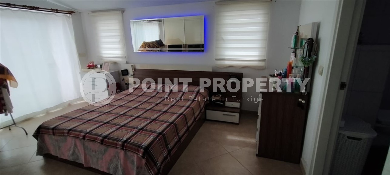 Трехэтажная меблированная вилла с бассейном и садом, в 250 метрах от моря-id-5769-фото-7