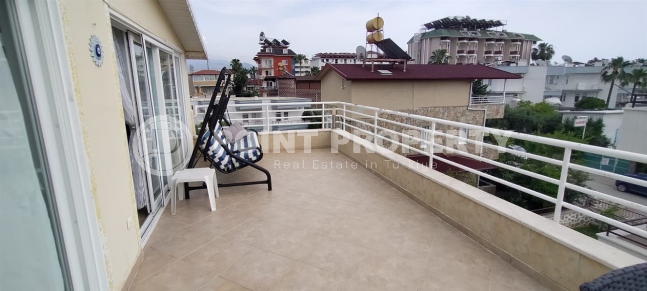 Трехэтажная меблированная вилла с бассейном и садом, в 250 метрах от моря-id-5769-фото-10