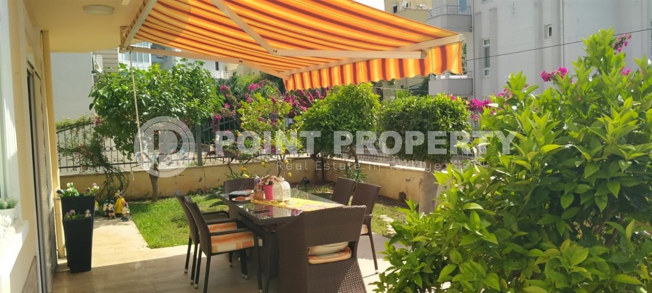 Трехэтажная меблированная вилла с бассейном и садом, в 250 метрах от моря-id-5769-фото-16