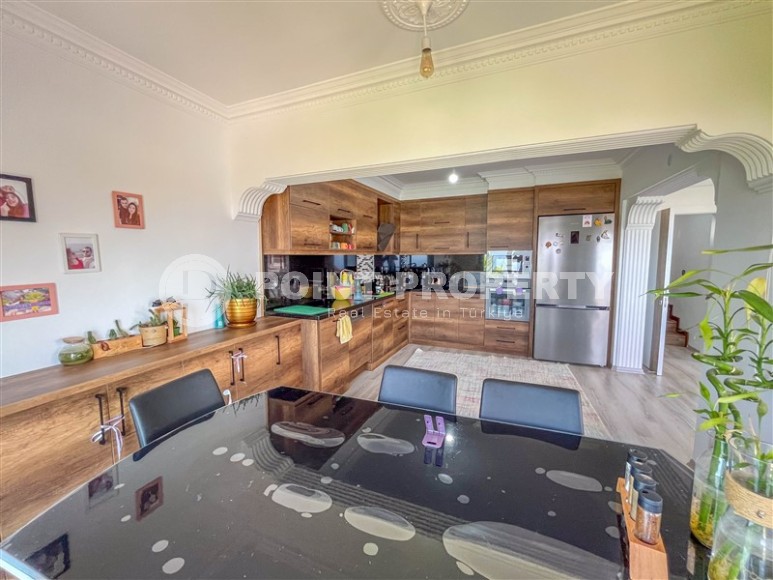 Трехэтажная вилла с бассейном и садом в зеленом, экологически чистом районе Аланьи - Газипаша-id-5770-фото-4