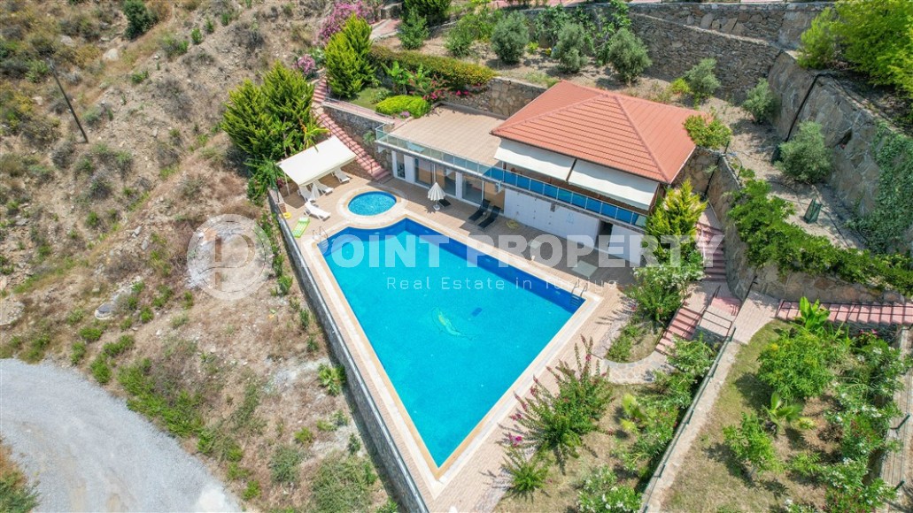 Трехэтажная вилла с бассейном и садом в зеленом, экологически чистом районе Аланьи - Газипаша-id-5770-фото-21