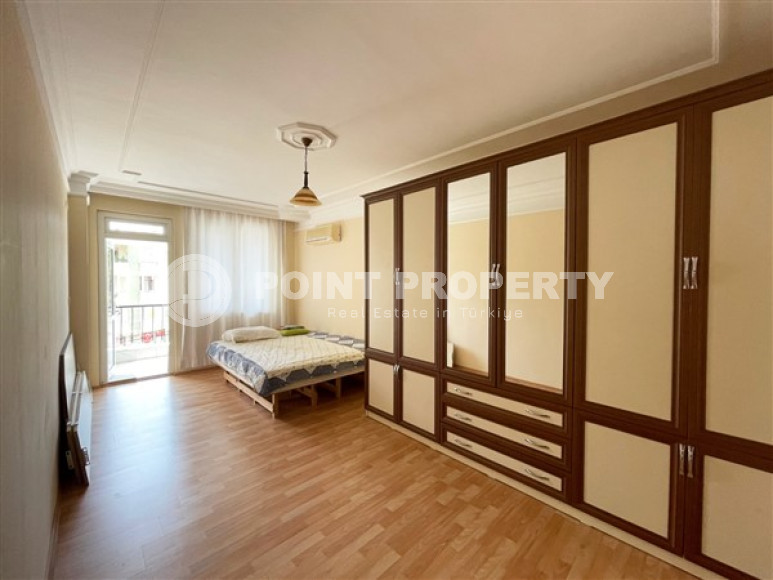 Spacious 3+1 apartments with a total area of 150 m2 in the very center of the historical part of Alanya-id-1452-photo-8