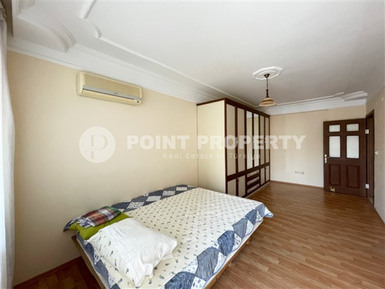 Spacious 3+1 apartments with a total area of 150 m2 in the very center of the historical part of Alanya-id-1452-photo-10