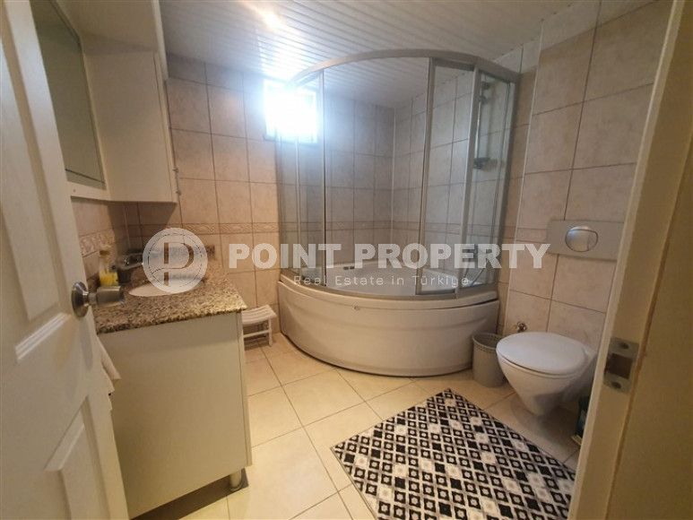 Spacious three-room apartment 100 m2, just 600 meters from the sea, Cikcilli area-id-1453-photo-13