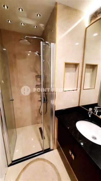 Стильная двухуровневая квартира на 5-м этаже с мансардой, в 300 метрах от пляжа Клеопатры-id-5787-фото-10