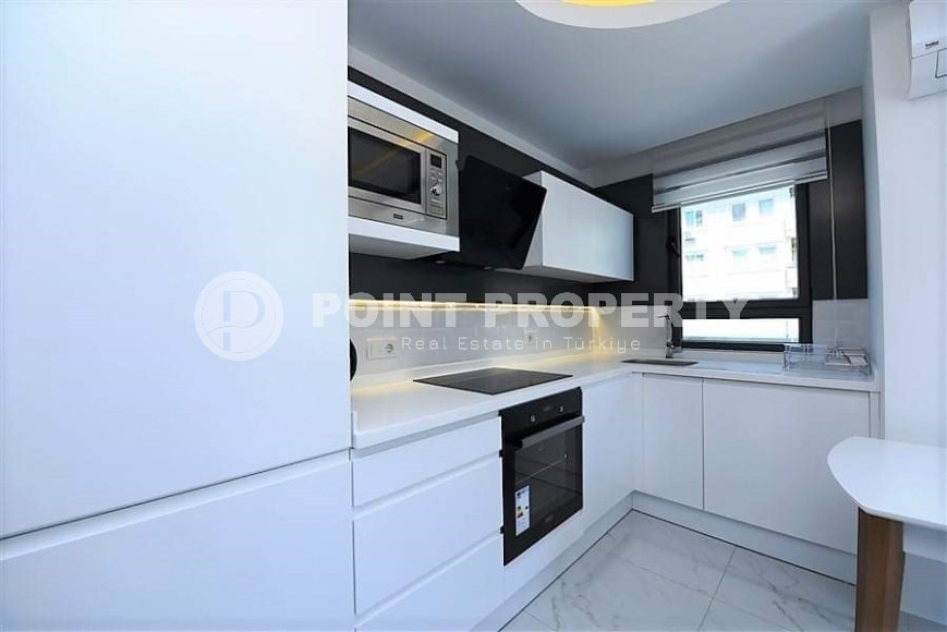 Comfortable apartments with high-quality new renovation, modern furniture and household appliances, 700 meters from the sea-id-5796-photo-4