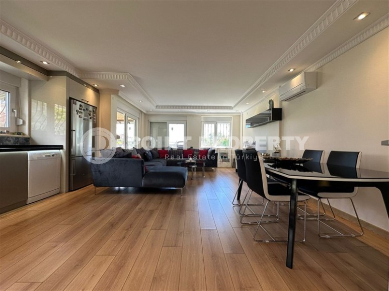 Современная вилла 2018 года постройки, в двух километрах от моря, в элитном районе Аланьи - Тепе-id-5800-фото-4