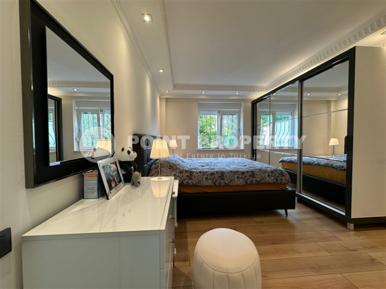 Современная вилла 2018 года постройки, в двух километрах от моря, в элитном районе Аланьи - Тепе-id-5800-фото-10