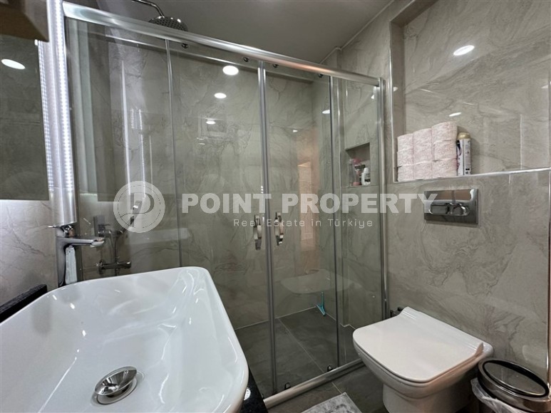 Современная вилла 2018 года постройки, в двух километрах от моря, в элитном районе Аланьи - Тепе-id-5800-фото-12