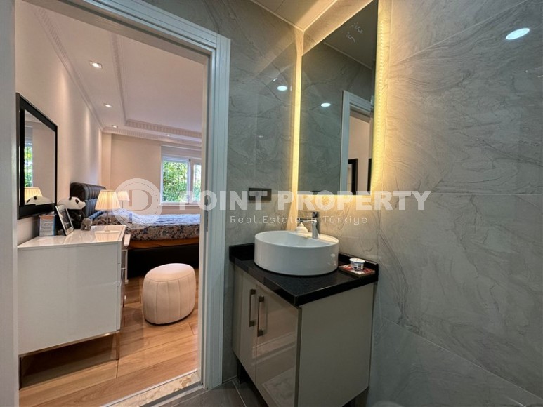 Современная вилла 2018 года постройки, в двух километрах от моря, в элитном районе Аланьи - Тепе-id-5800-фото-13