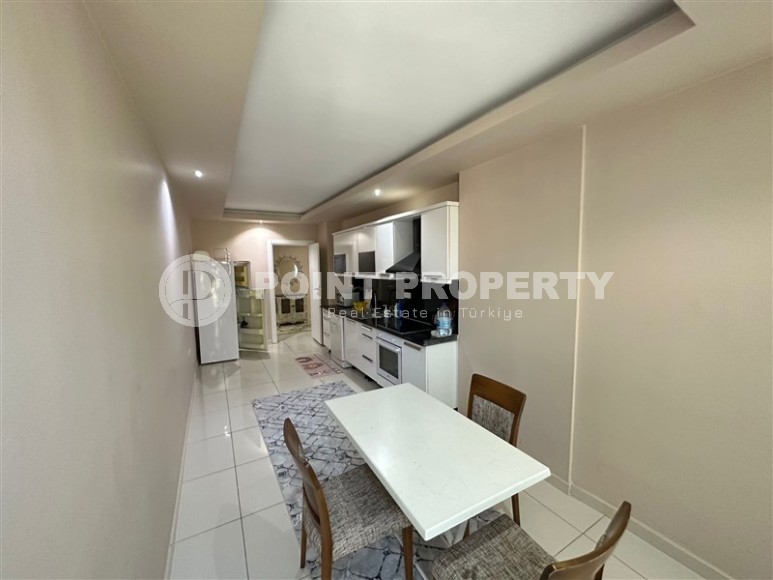 Просторная квартира 2+1, общей площадью 140 м2, в 200 метрах от моря, в центре района Махмутлар-id-5806-фото-2