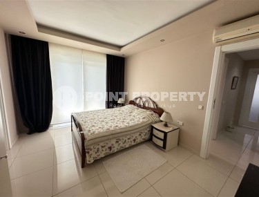 Просторная квартира 2+1, общей площадью 140 м2, в 200 метрах от моря, в центре района Махмутлар-id-5806-фото-4