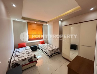 Просторная квартира 2+1, общей площадью 140 м2, в 200 метрах от моря, в центре района Махмутлар-id-5806-фото-5